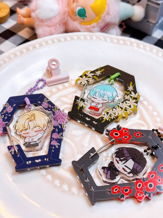 Pre-order: Alien Stage Carabiners with Charm